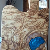 tagliere ulivo e resina