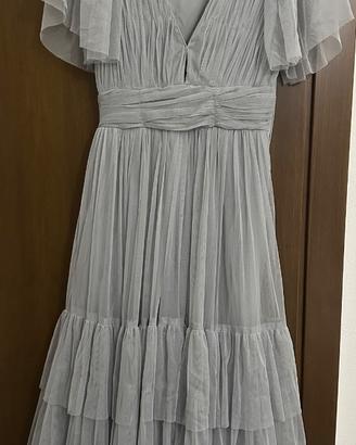 Vestito in tulle blu polvere