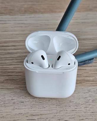 Apple AirPods 2ª generazione con custodia