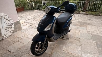Piaggio Fly 150