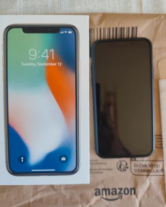 iPhone X 128 GB Argento con Cover