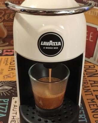 Lavazza A Modo Mio Jolie ricondizionata