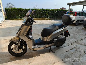 Kymco People s300i 2008
