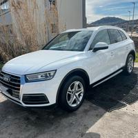 Audi Q5 Business Sport 2.0 TDI 190CV
