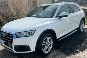 Audi Q5 Business Sport 2.0 TDI 190CV