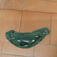 borsello Nike,inc. Verde