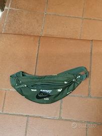 borsello Nike,inc. Verde