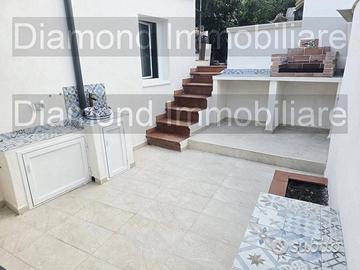Casa singola con cortile a Torre Archirafi-Riposto