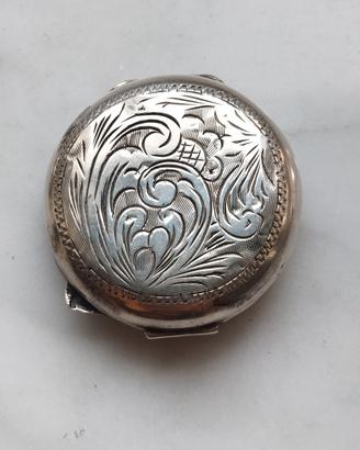 scatolina antica in argento 800