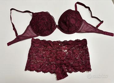 Completo pizzo burgundi