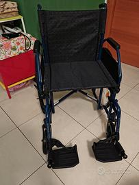 Sedia a rotelle con seduta da 50 cm