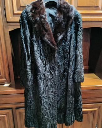 PELLICCIA DI ASTRAKAN CON COLLO DI VISONE