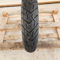 gomma Pirelli Scorpion per moto 120 70 19