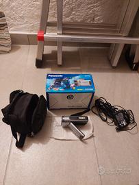 Telecamera Panasonic SDR-SW 21 + Accessori