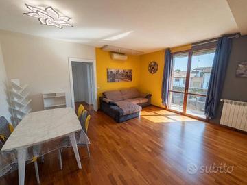 Appartamento di 108 m² con 4 locali e box auto a N