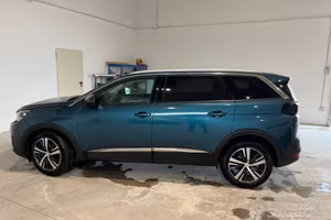 Peugeot 5008 5008 1.6 bluehdi Active s&s 120cv 7p.