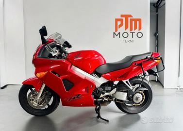 Honda VFR 800 V4 permute