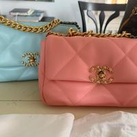 Borsetta tracolla o a mano