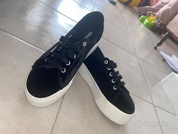 SCARPE SUPERGA PLATFORM BIANCHE E NERE