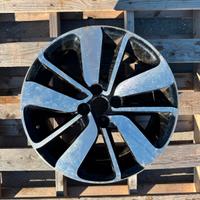 CERCHIO IN LEGA RENAULT CLIO 2015