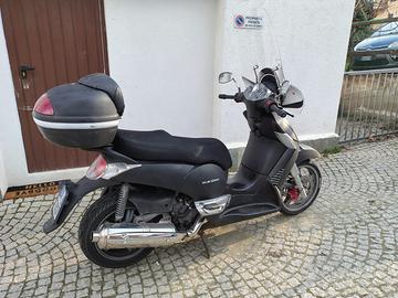 Aprilia Scarabeo 400 light