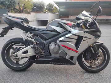 Honda CBR 600 RR