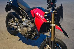 Aprilia dorsoduro750