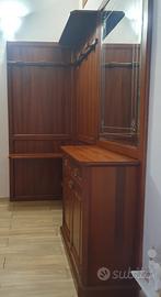 Ingresso in legno noce