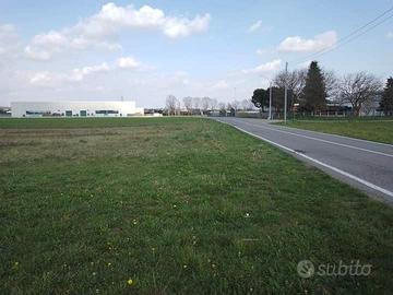 Terreno Agricolo di 3810m2 a Locate Varesino