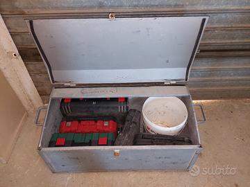 porta attrezzi  in ferro