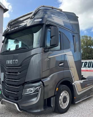 Iveco S-Way 570, 2023, pneum. integrale, pelle, cl