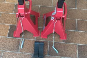 Cavalletti Wiltec  per sollevamento auto 3t l’uno