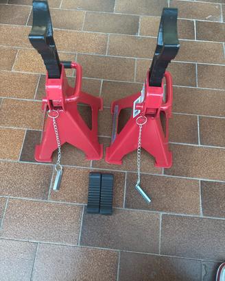 Cavalletti Wiltec  per sollevamento auto 3t l’uno