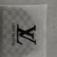 Cuffia Louis Vuitton 