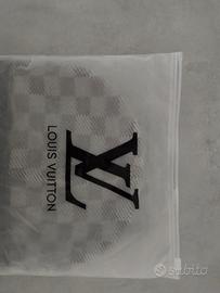 Cuffia Louis Vuitton 