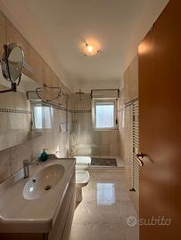 Attico 400m MARE doppi servizi