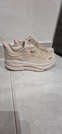 Hoka bondi 9