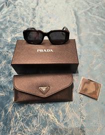Occhiali da Sole Prada nuovi con confezione 