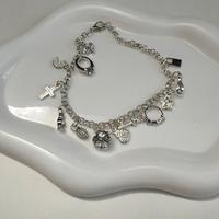 Bracciale con ciondoli