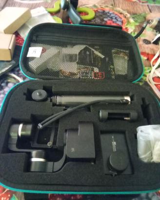 YI 4K con gimbal e accessori