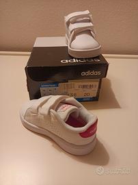 scarpe Adidas n.20 nuove