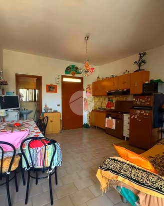 2 LOCALI A SANTA MARIA DEL CEDRO