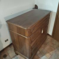cassettiera dell'800 a 4 cassetti