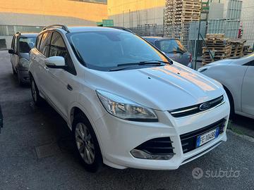 Ford kuga 2016 benzina/gpl(motore fa rumore)