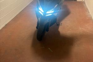Kymco 400s