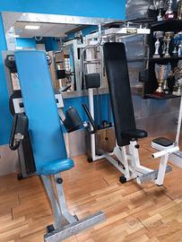 TECHNOGYM  PECTORAL E DELT