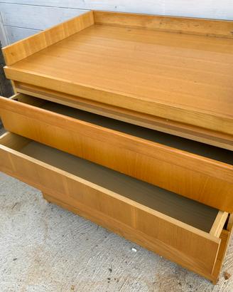 Cassettiere in legno
