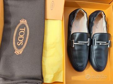 Mocassini molto particolari Tod's NUOVI 35