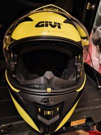 caschi givi