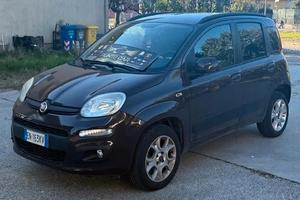 Fiat Panda 0.9 TwinAir Turbo Natural Power Lounge